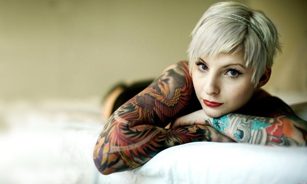 Girl With Tattoo On Bed Background Download Cu