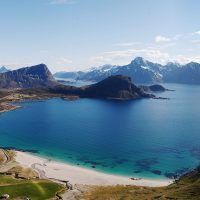 Haukland_Beach-view-wallpaper