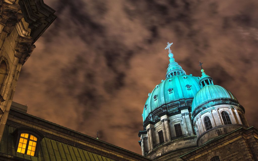 Cathédrale marie rheine du monde by thierry pon