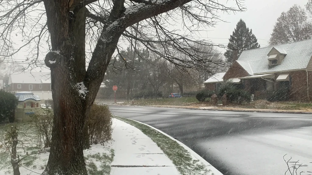 Snowy abyss by joshua peisach