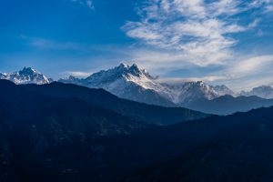 Kanchanjunga peaks by pushkar deshpande - Xubuntu 26.04 Wallpapers, Official Xfce Collection