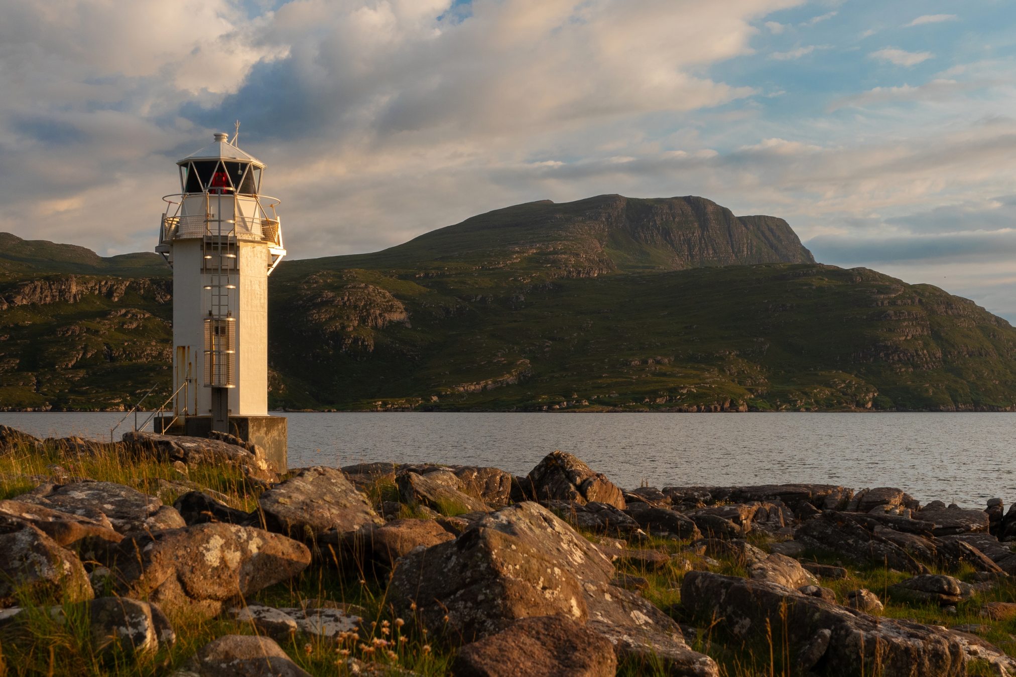 Lighthouse by dominik czernetzky - Xubuntu 26.04 Wallpapers, Official Xfce Collection