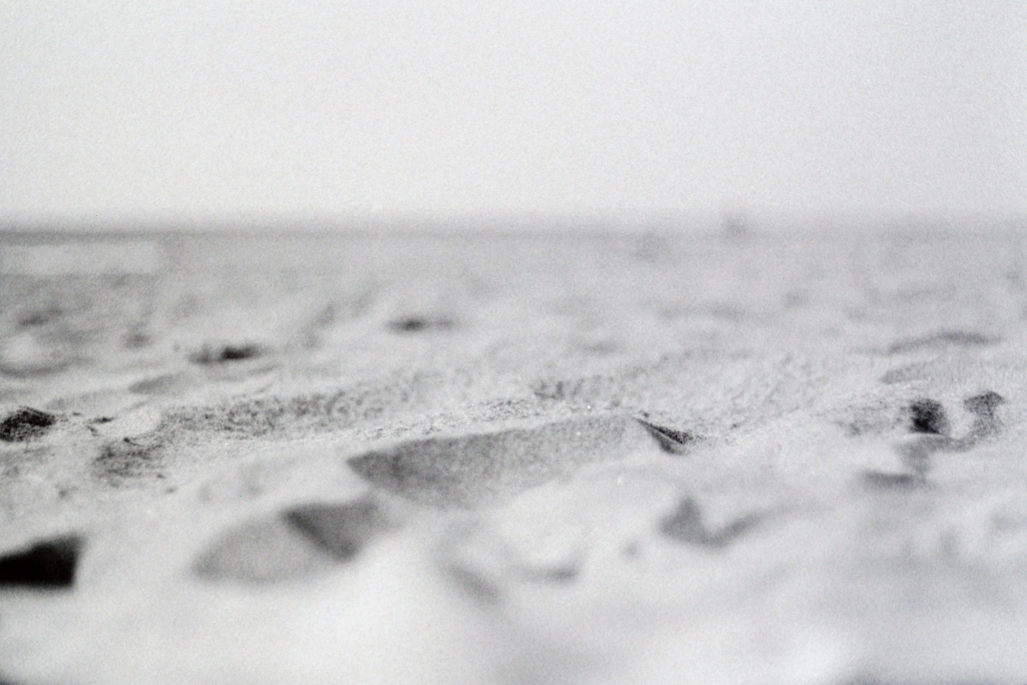 Sand by andre at s xavier - Ubuntu Budgie 26.04 Wallpapers - Official Indigo Collection