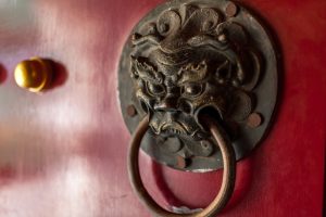 Warrior door handle by mattias andersson - Ubuntu Budgie 26.04 Wallpapers - Official Indigo Collection