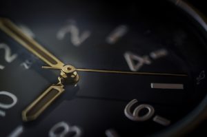 Watch macro by peter heeling - Ubuntu Budgie 26.04 Wallpapers - Official Indigo Collection