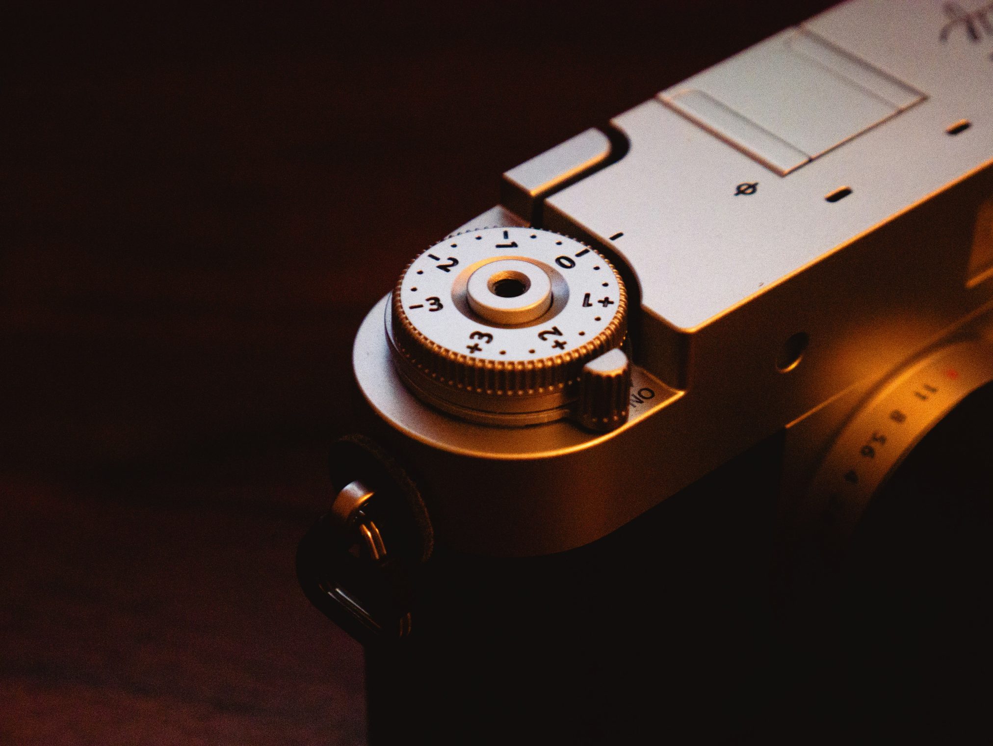 2604 prashant old camera - Ubuntu Studio 26.04 Wallpapers - Official Collection
