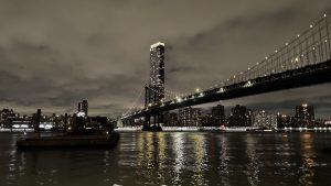 Manhattan bridge by joshua park - Ubuntu Cinnamon 26.04 Wallpapers - Official Resolute Raccoon Collection