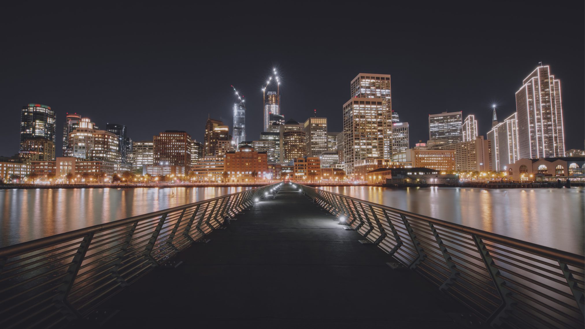 Bridgecity - Ubuntu Kylin 26.04 Wallpapers - Official Chinese-Themed Collection
