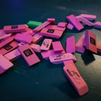 Edubuntu 26.04 mick haupt pink and purple plastic blocks