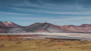 Mountain range - Ubuntu Kylin 26.04 Wallpapers - Official Chinese-Themed Collection